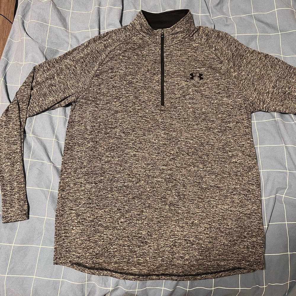 Under armour quarter zip running shirt